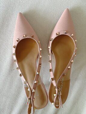 Leather Pink Studded Kitten Heels – Size 7.5 / EU 37.5